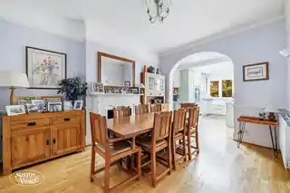 26 Lavington Road, photo 4