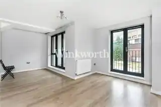 26 Leverton Close, photo 4