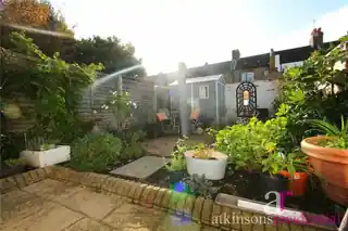 26 Merton Road, photo 3