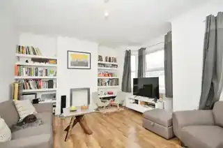 26 Nelgarde Road, photo 2