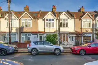26 Oakwood Avenue, photo 3