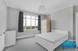 26 Risborough Close, photo 2