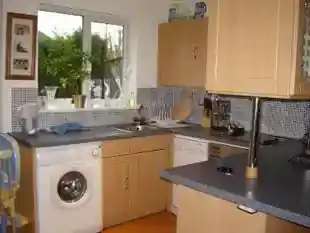 26 Rowlands Close, photo 3