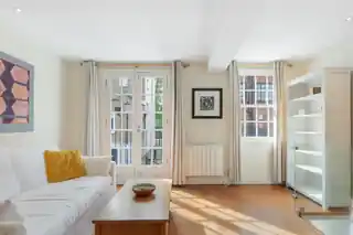 26 Royal Crescent Mews, photo 4