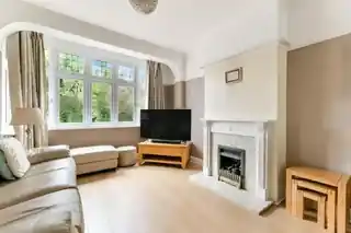 26 Sandringham Road, photo 2