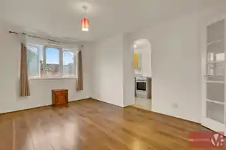 26 Sybil Phoenix Close, photo 3
