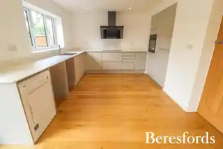 26 The Crescent, photo 3