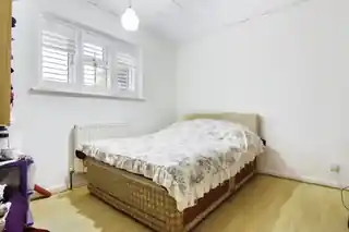26 Whitbread Road, photo 2