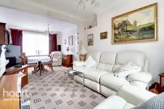 26 Winstead Gardens, photo 3