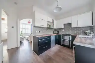 26 Woodside Road, photo 3