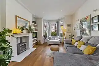 260 Canbury Park Road, photo 2