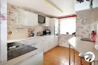 260 Riverdale Road, photo 3