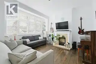 262 Stoneleigh Avenue, photo 2
