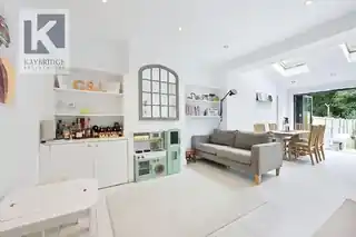 262 Stoneleigh Avenue, photo 3