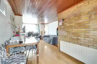 263 Balmoral Drive, photo 3