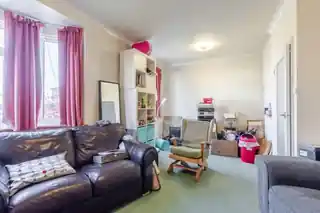 263 Burnt Oak Lane, photo 4