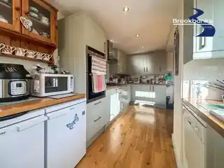 265A Brampton Road, photo 4