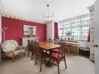 266 Whitehorse Lane, photo 3