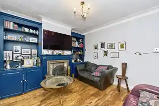 267 Raeburn Avenue, photo 2