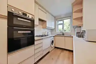 269 Kings Road, photo 2