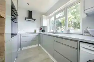 27 Bargate Close, photo 4