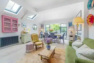 27 Burtons Road, photo 4