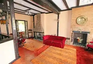 27 Chalgrove Road, photo 2