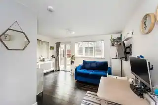 27 Chardwell Close, photo 4