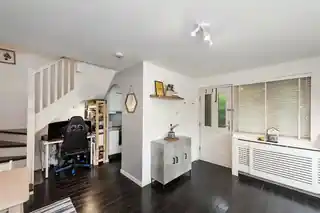 27 Chardwell Close, photo 2