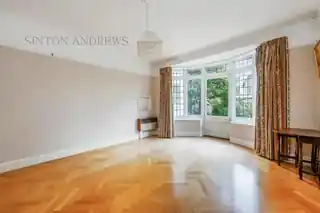 27 Denbigh Road, photo 4
