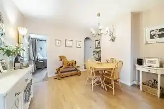 27 Douglas Road, photo 4