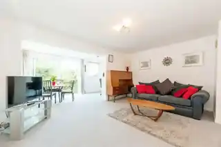 27 Drake Road, photo 2