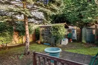 27 Drapers Road, photo 2