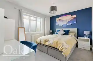 27 Eldertree Way, photo 4