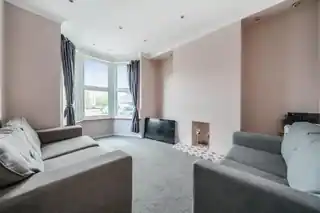 27 Erith Road, photo 2