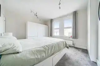 27 Erith Road, photo 3