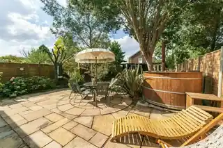 27 Exeter Road, photo 3