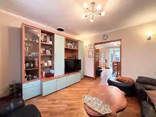 27 Fairfield Crescent, photo 2