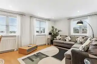 27 Fitzroy Crescent, photo 2