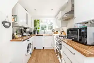 27 Huxley Street, photo 4