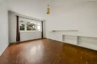 27 Kenmore Close, photo 2