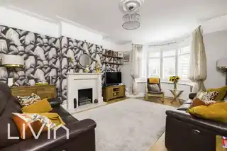 27 Kingscote Road, photo 3