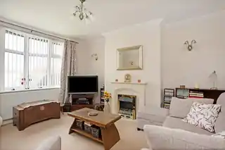 27 Lacey Drive, photo 2