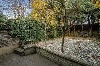 27 Landcroft Road, photo 4