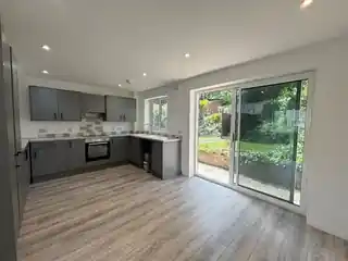 27 Mallard Road, photo 2