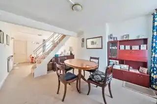 27 Mead Road, photo 2