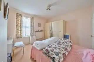27 Mead Road, photo 3