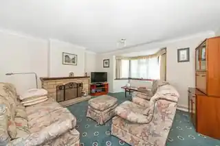 27 Roffey Close, photo 4