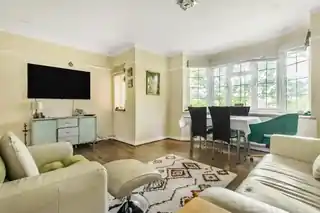 27 Springfield Close, photo 4