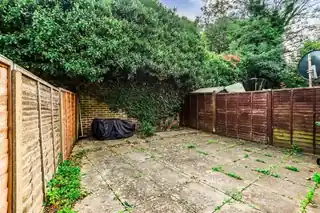27 Springfield Close, photo 3